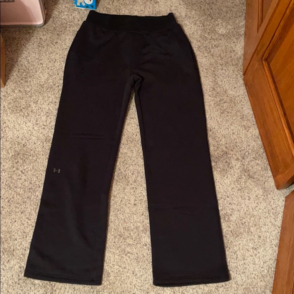Women’s Under Armour sweatpants